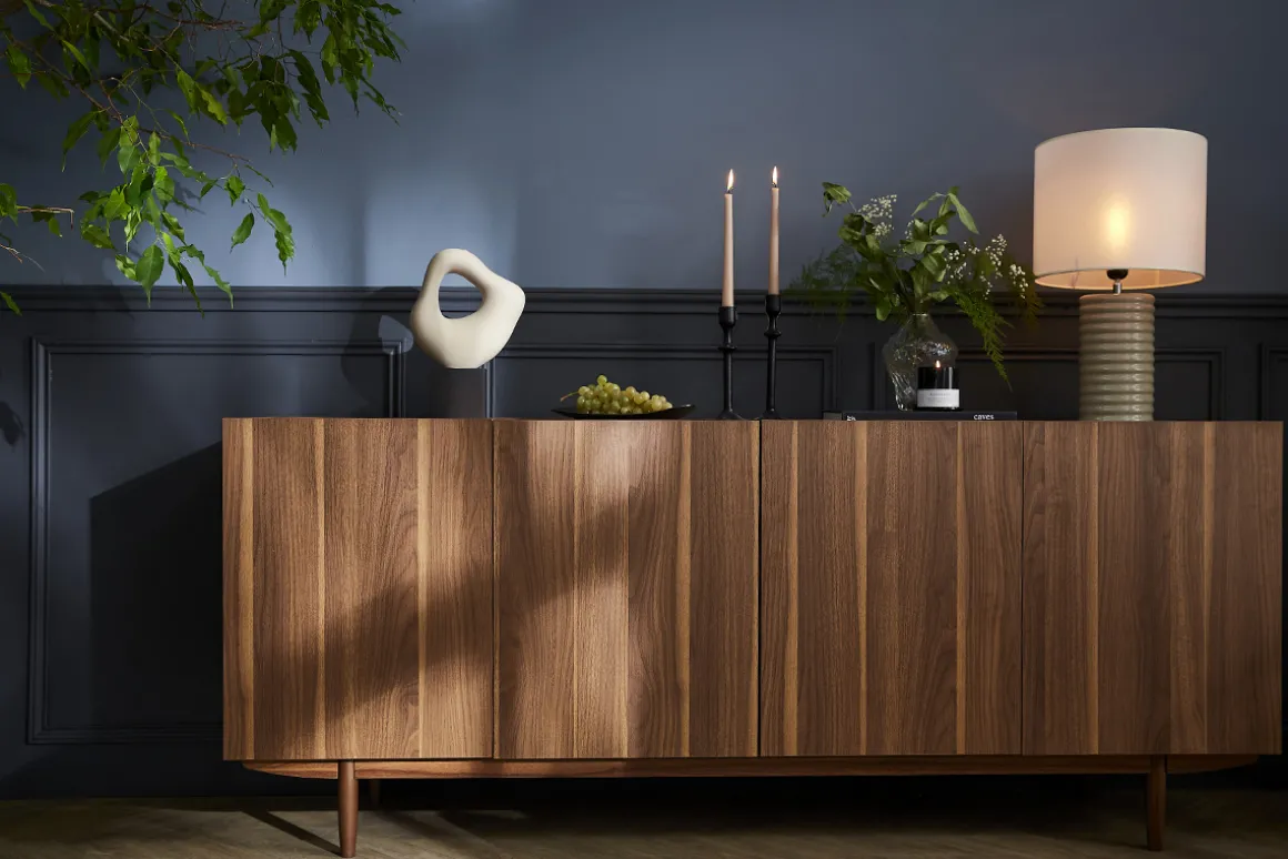 Miliboo Buffet-Buffet vintage en bois foncé 4 portes L180 cm SANAA