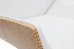 Miliboo Fauteuil De Bureau-Chaise de bureau à roulettes design blanc, bois clair et acier chromé CURVED