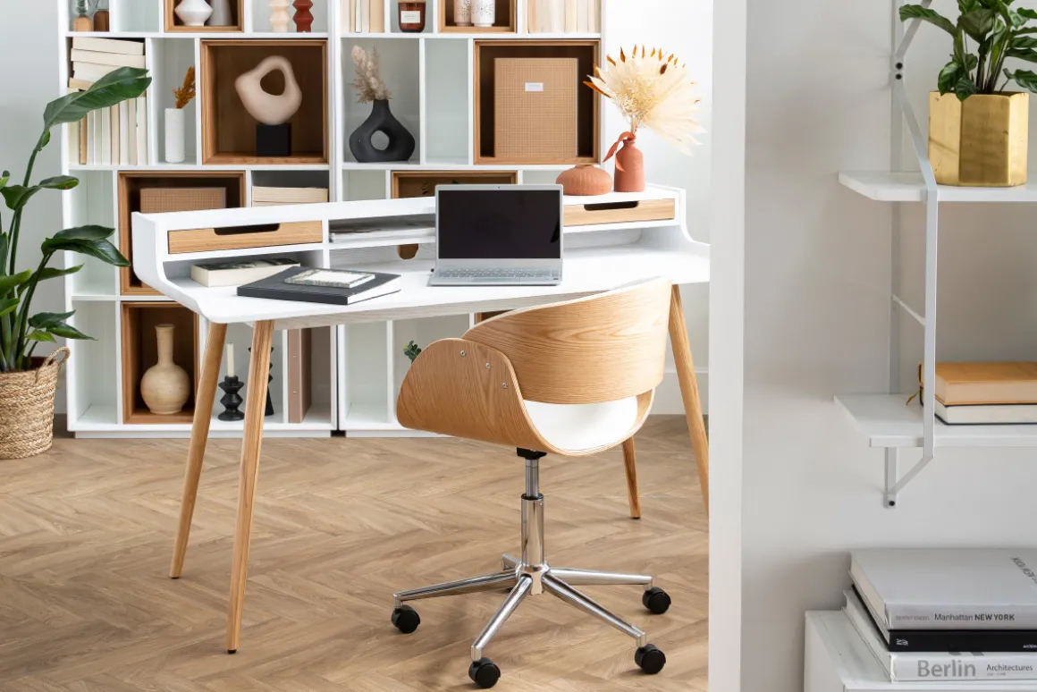 Miliboo Fauteuil De Bureau|Fauteuil De Bureau Petit Prix-Chaise de bureau à roulettes design blanc, bois clair et acier chromé BENT