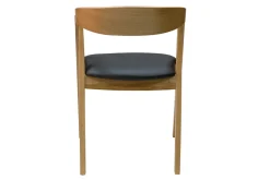 Miliboo Chaise Design|Chaise En Bois-Chaises scandinaves empilables en bois clair chêne et assises noires (lot de 2) LOVA