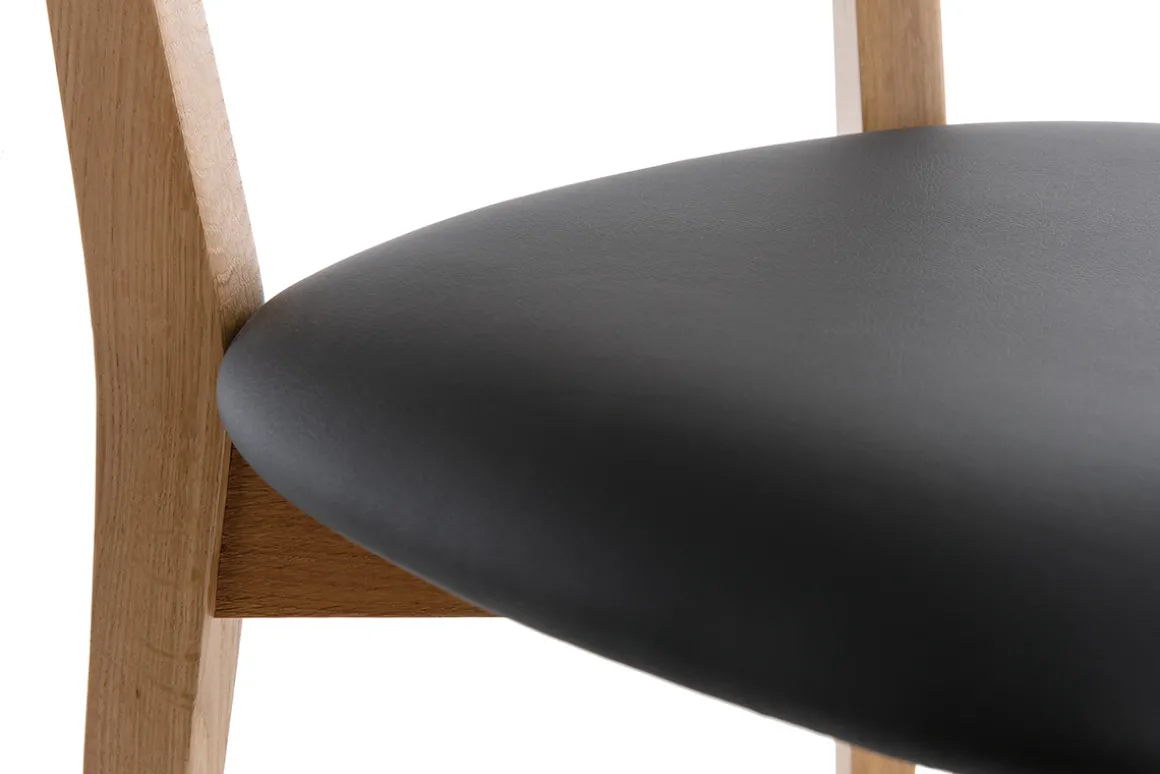 Miliboo Chaise Design|Chaise En Bois-Chaises vintage en bois clair chêne et noir (lot de 2) LUCIA