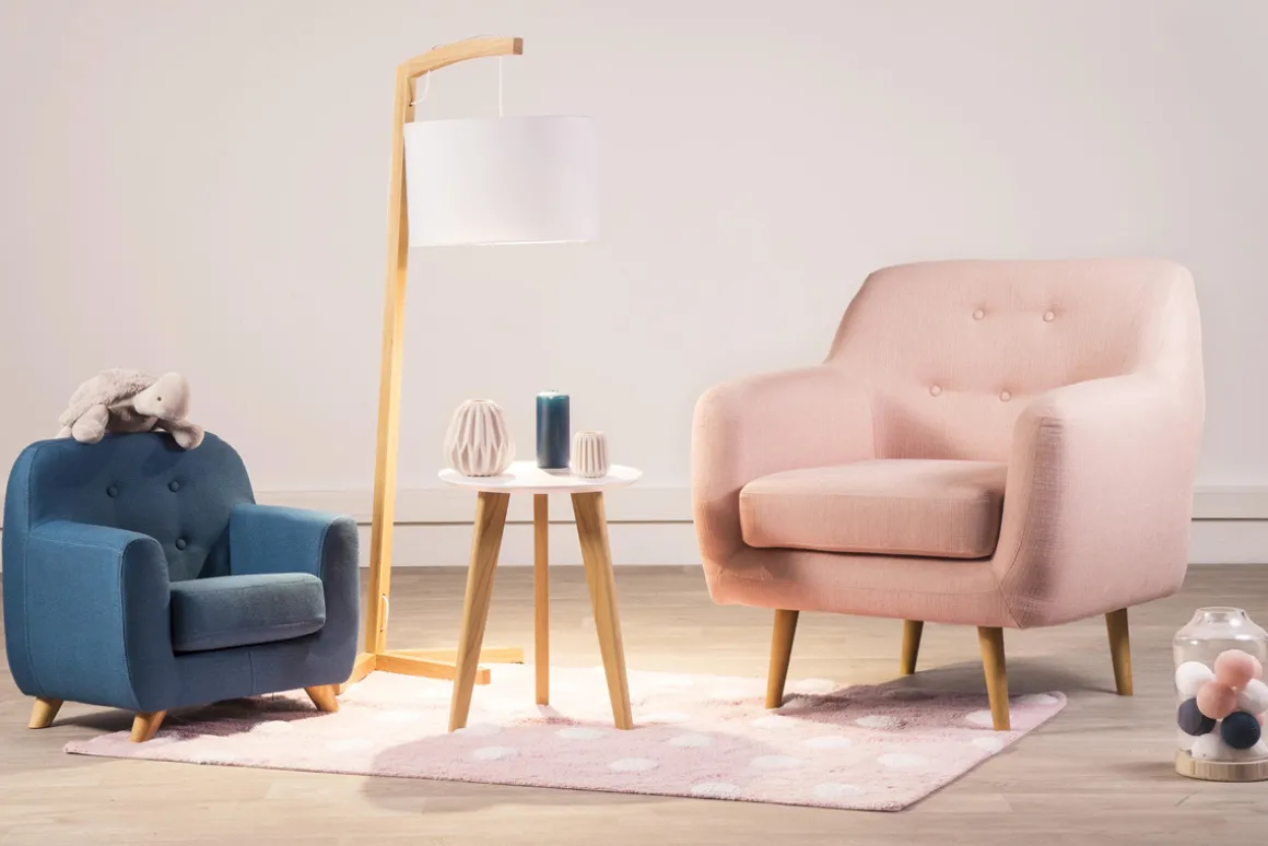 Miliboo Fauteuil Enfant-Fauteuil enfant scandinave en tissu bleu canard et bois clair NORKID