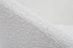 Miliboo Fauteuil Design|Voir Tous Les Fauteuils-Fauteuil scandinave en tissu effet laine bouclée blanc cassé et bois clair OLIVIA