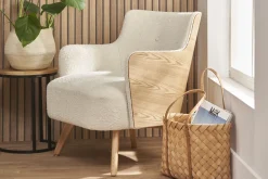 Miliboo Fauteuil Design|Voir Tous Les Fauteuils-Fauteuil scandinave en tissu effet laine bouclée blanc cassé et bois clair VALMY