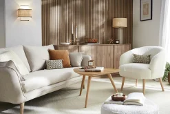 Miliboo Fauteuil Design|Voir Tous Les Fauteuils-Fauteuil scandinave en tissu effet laine bouclée blanc cassé et bois clair MAGGIE