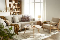 Miliboo Fauteuil Design|Voir Tous Les Fauteuils-Fauteuil scandinave en tissu effet velours beige et bois clair massif DERRY