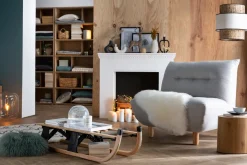 Miliboo Fauteuil Design|Voir Tous Les Fauteuils-Fauteuil scandinave en tissu gris clair et bois clair YUMI
