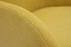 Miliboo Chaise Design-Fauteuils scandinaves en tissu effet velours jaune moutarde et bois clair massif (lot de 2) HOLO