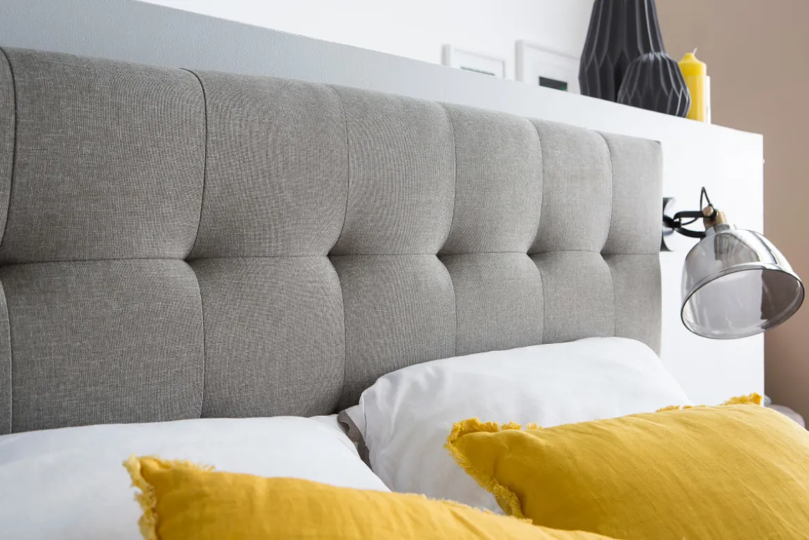 Miliboo Lit Adulte-Lit 2 places 160x200 cm en bois et tissu gris capitonné LYNN