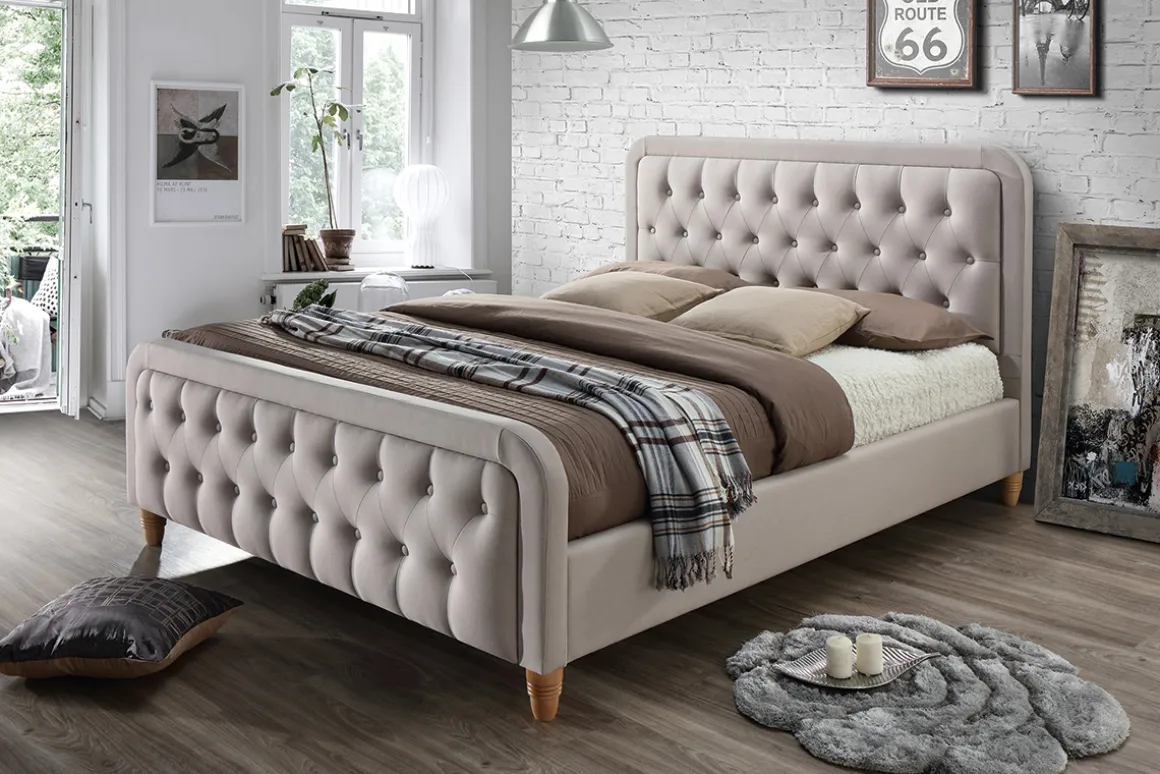 Miliboo Lit Adulte-Lit 2 places 160x200 cm en tissu beige capitonné KRISTEN