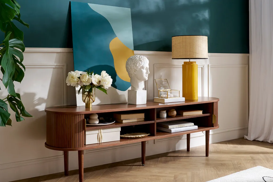 Miliboo Meuble Tv Design-Meuble TV vintage bois foncé noyer avec rangements 2 portes coulissantes L180 cm EPIC