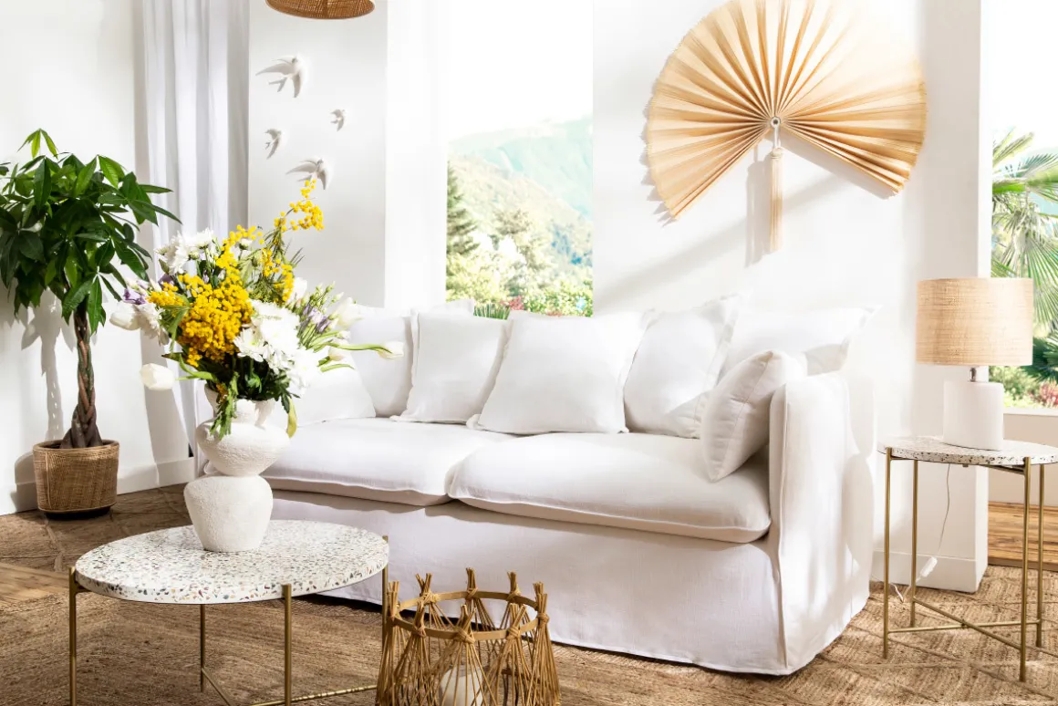 Miliboo Table Basse-Table basse ronde design en terrazzo et métal doré D55 cm MEZZO