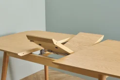 Miliboo Table Extensible-Table extensible rallonges intégrées rectangulaire en bois clair chêne L140-170 cm ANK